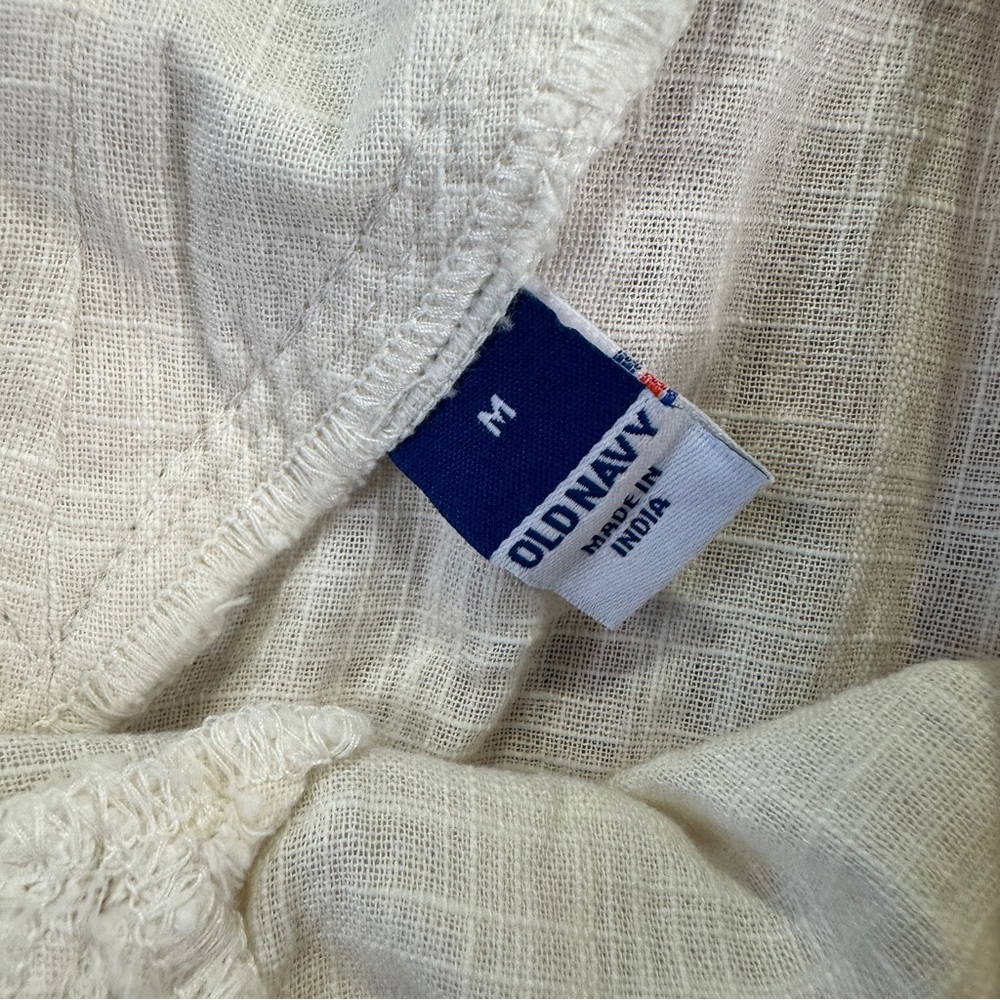 Old Navy Cream Lace-Trim Peplum Tank Top - Picture 3 of 9